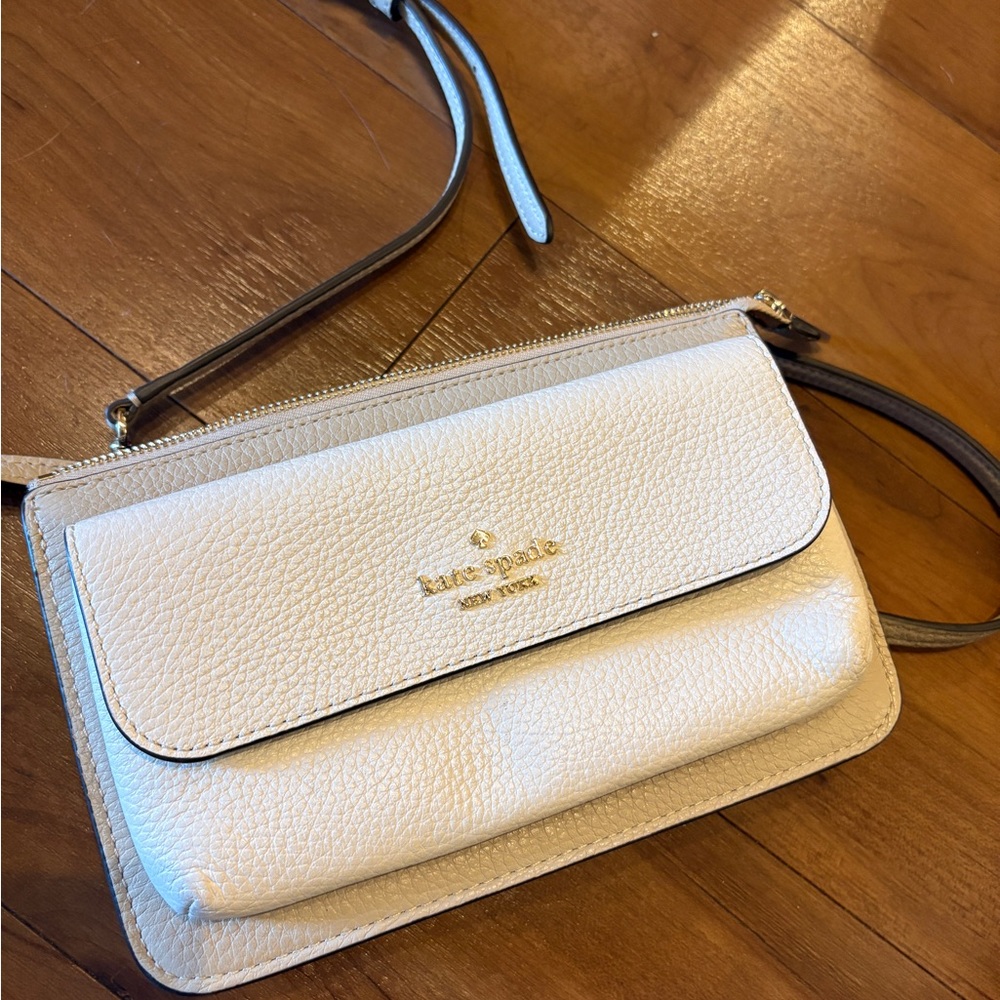 Kate Spade Leila Small Leather Crossbody Light Sand